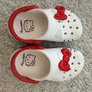 Crocs Unisex-Child Classic Hello Kitty Clog